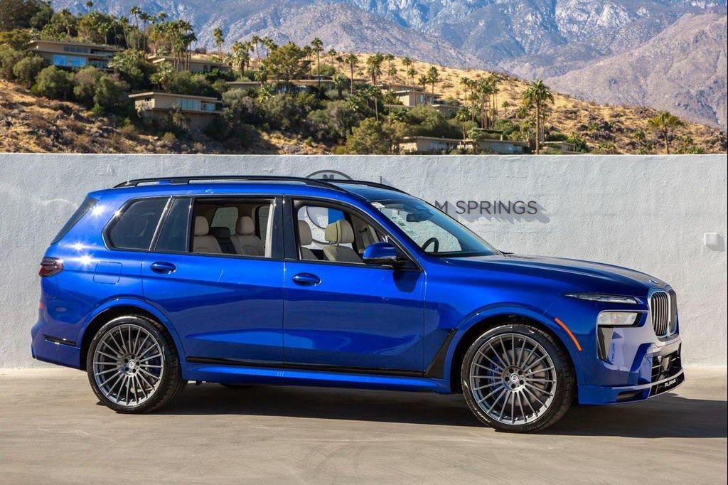 new 2025 BMW X7 car, priced at $158,295