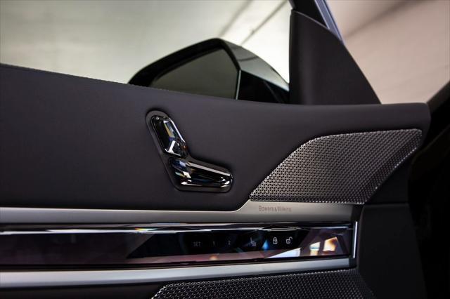 new 2025 BMW 760 car, priced at $132,350