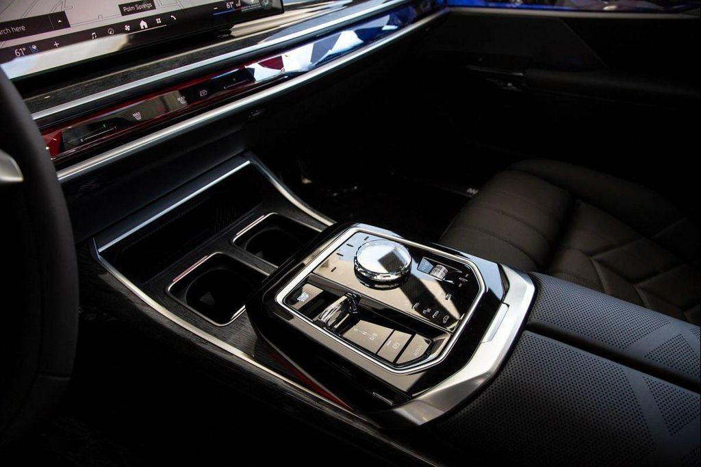new 2025 BMW i7 car, priced at $129,350