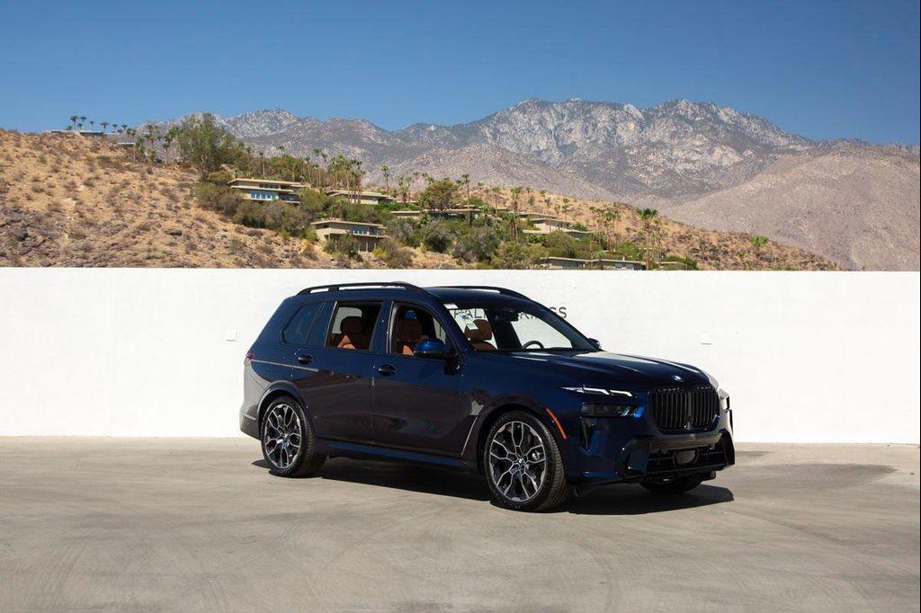 new 2026 BMW X7 car, priced at $99,655