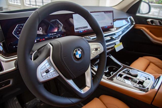 new 2025 BMW X7 car, priced at $88,690