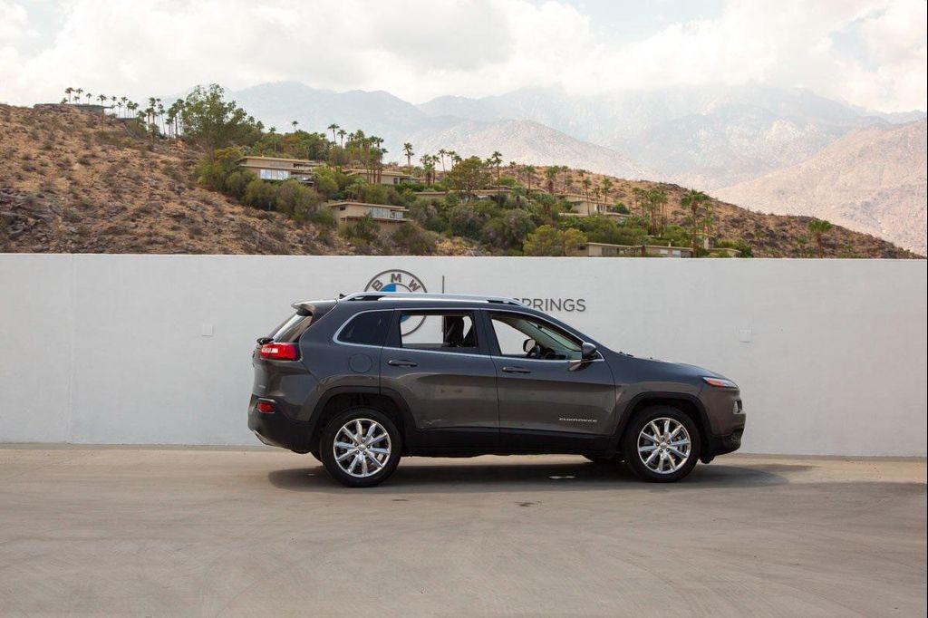 used 2015 Jeep Cherokee car, priced at $10,988
