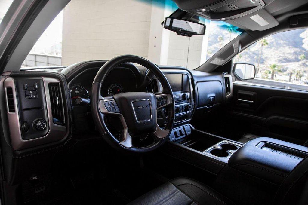 used 2018 GMC Sierra 1500 car, priced at $31,388