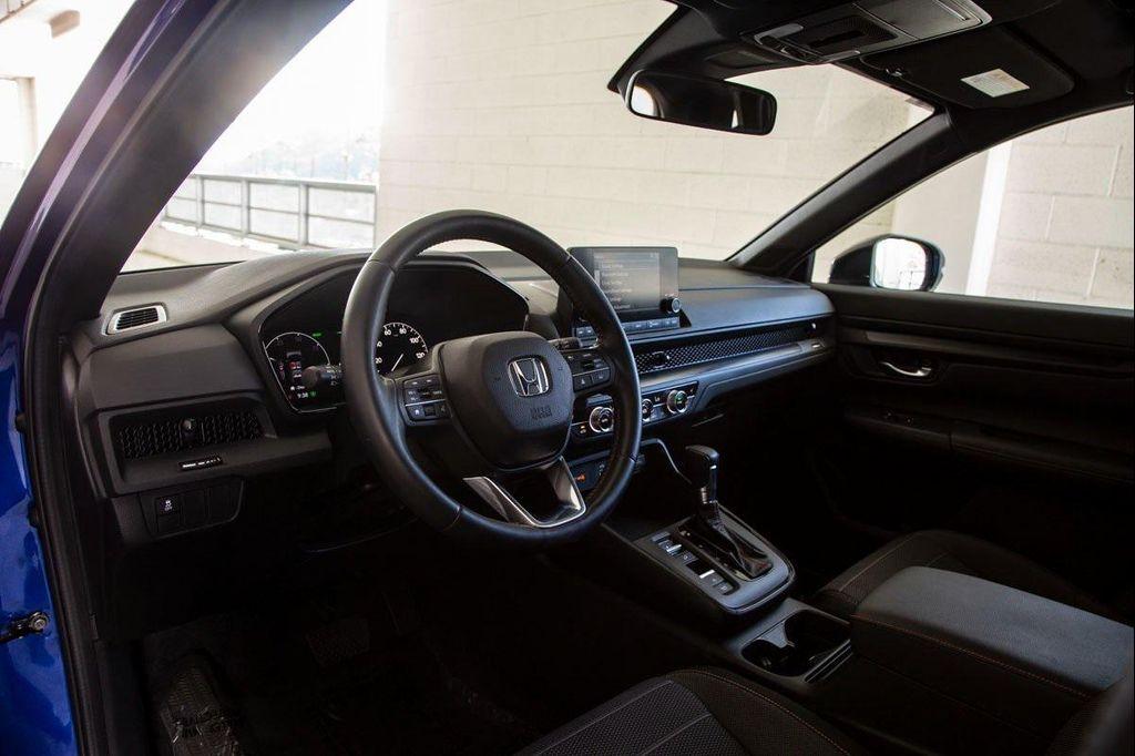 used 2024 Honda CR-V Hybrid car, priced at $32,988