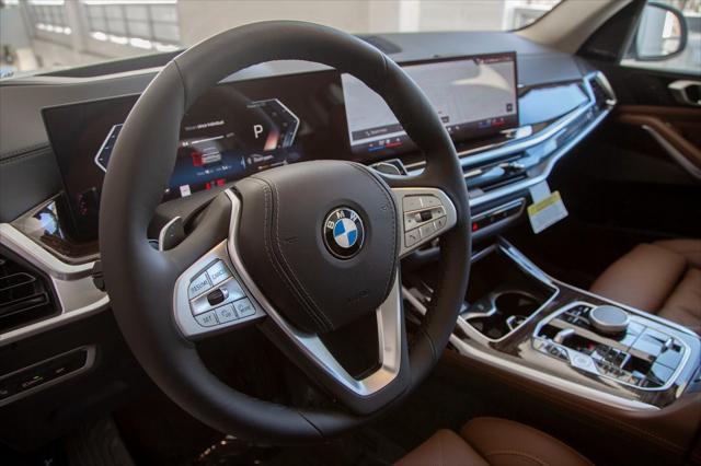 new 2025 BMW X7 car, priced at $93,040