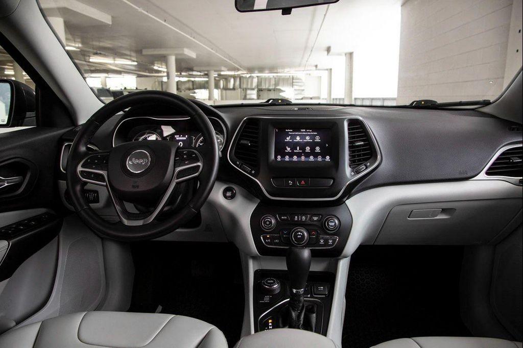 used 2020 Jeep Cherokee car, priced at $20,288