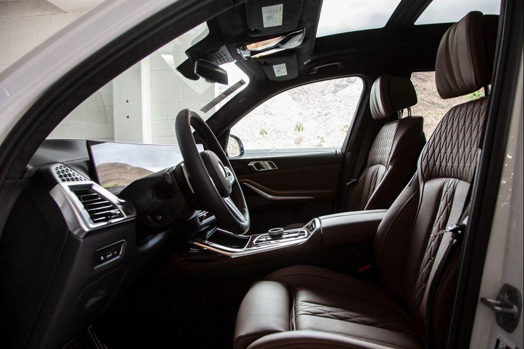 new 2026 BMW X7 car, priced at $121,575