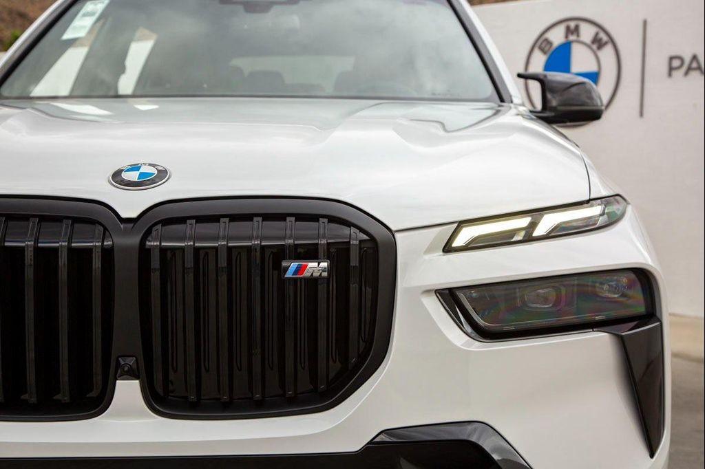 new 2026 BMW X7 car, priced at $121,575