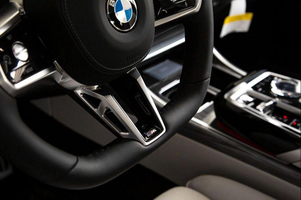new 2025 BMW 760 car, priced at $135,075