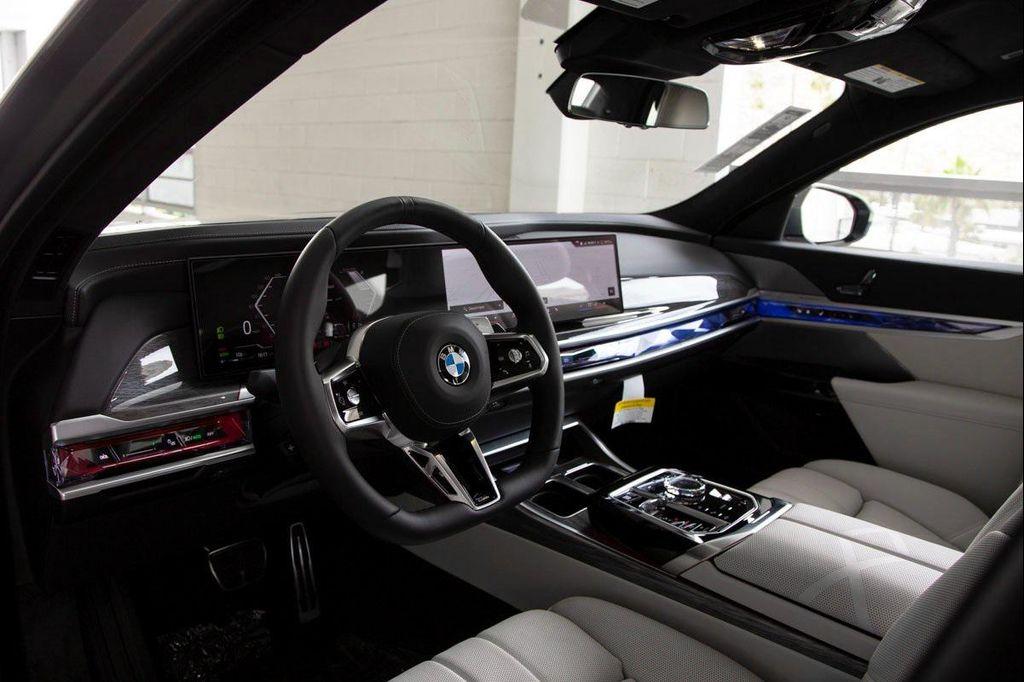 new 2025 BMW 760 car, priced at $135,075