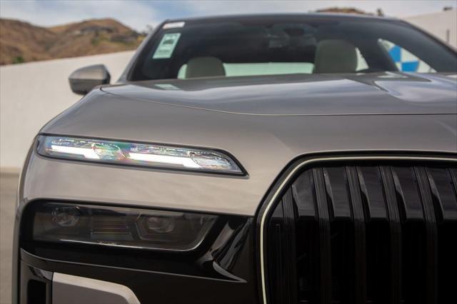 new 2025 BMW 760 car, priced at $135,075