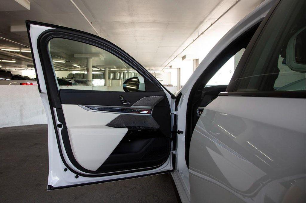 new 2025 BMW 760 car, priced at $132,350