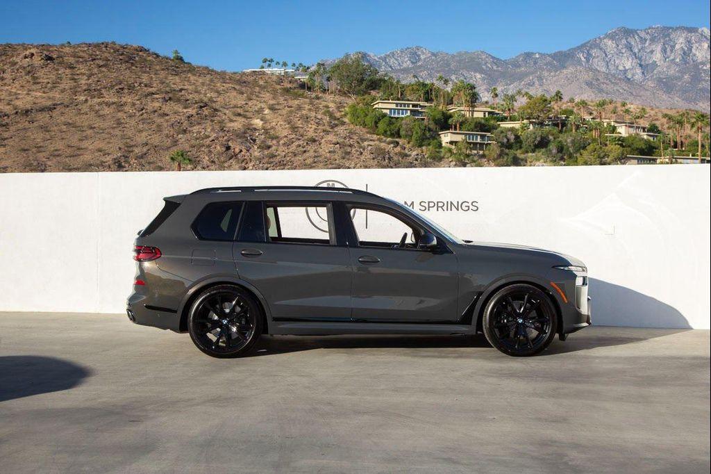 new 2026 BMW X7 car, priced at $124,055