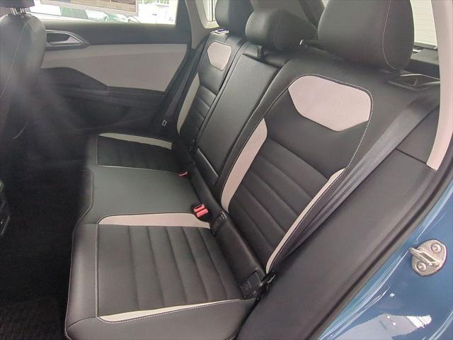 new 2025 Volkswagen Taos car, priced at $35,556