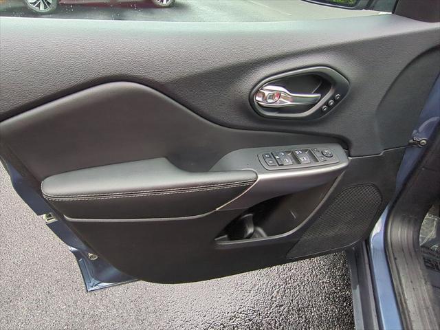 used 2022 Jeep Cherokee car, priced at $29,493