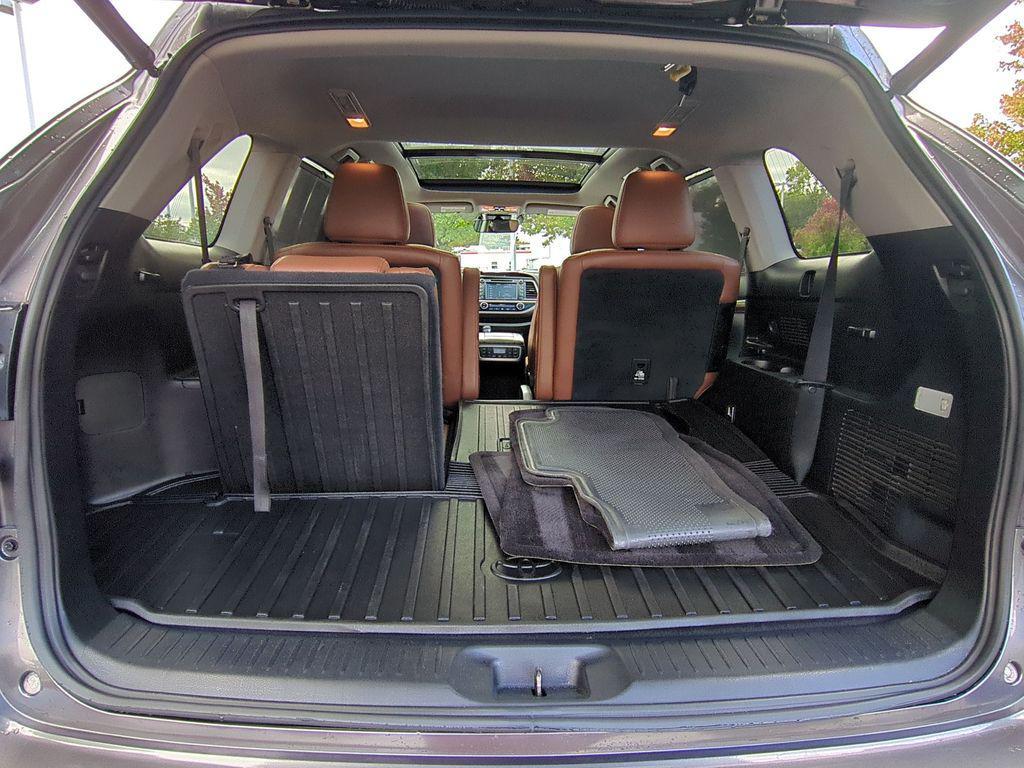 used 2017 Toyota Highlander Hybrid car, priced at $26,990