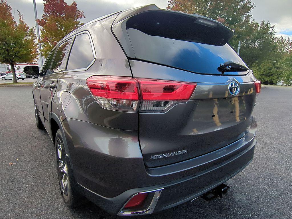 used 2017 Toyota Highlander Hybrid car, priced at $26,990