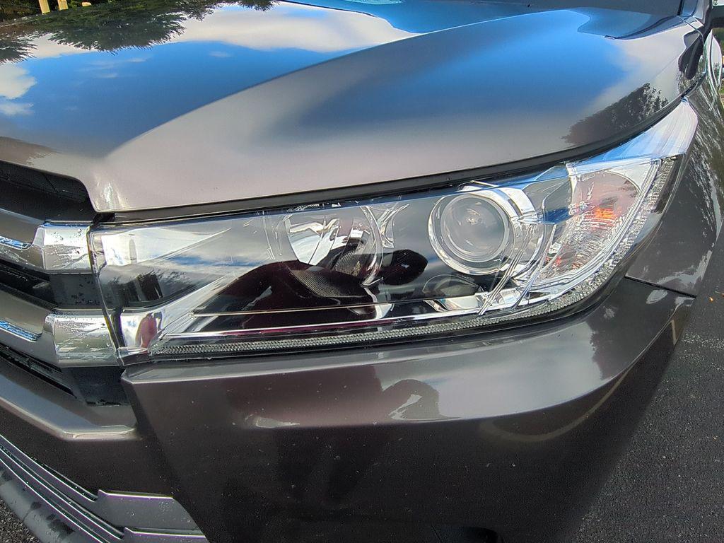 used 2017 Toyota Highlander Hybrid car, priced at $26,990