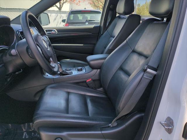 used 2020 Jeep Grand Cherokee car, priced at $27,493