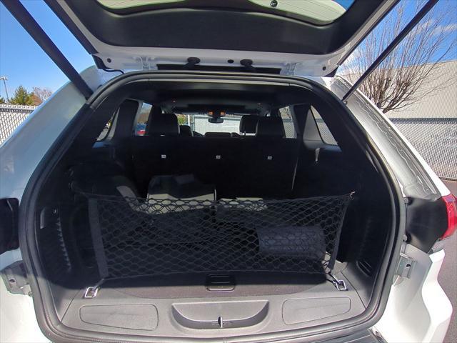 used 2020 Jeep Grand Cherokee car, priced at $27,493