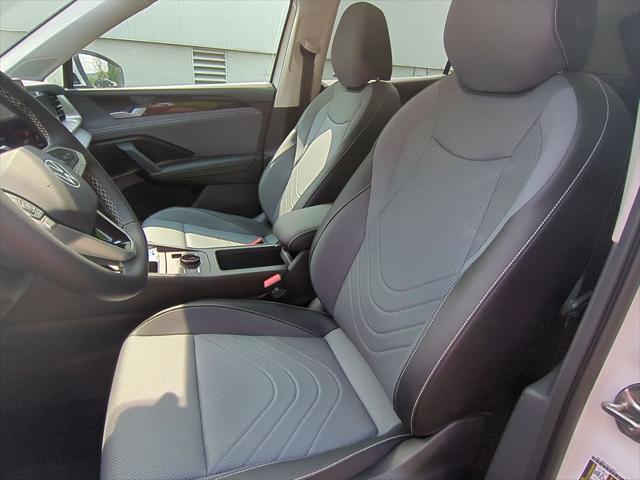 new 2025 Volkswagen Tiguan car, priced at $34,385