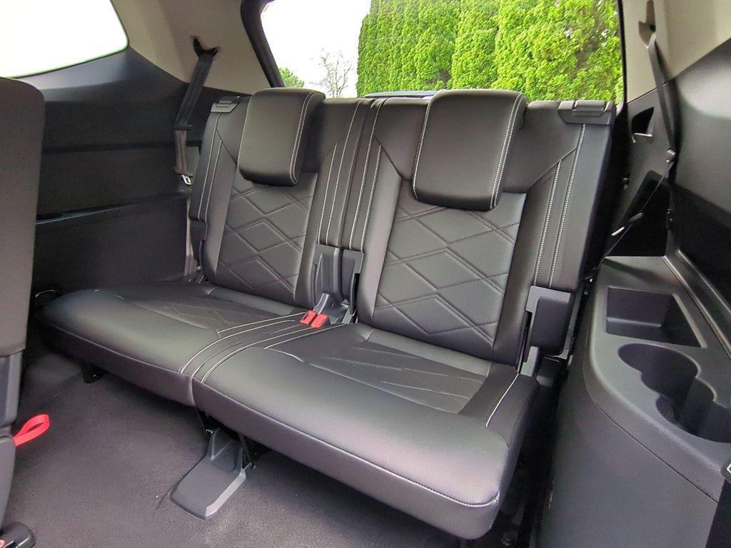 new 2025 Volkswagen Atlas car, priced at $41,492