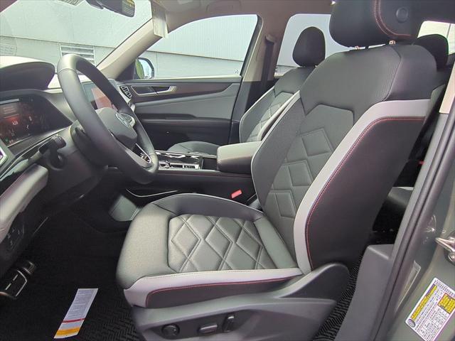 new 2025 Volkswagen Atlas car, priced at $46,928
