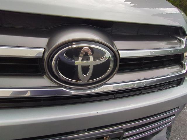 used 2017 Toyota Highlander car, priced at $28,493