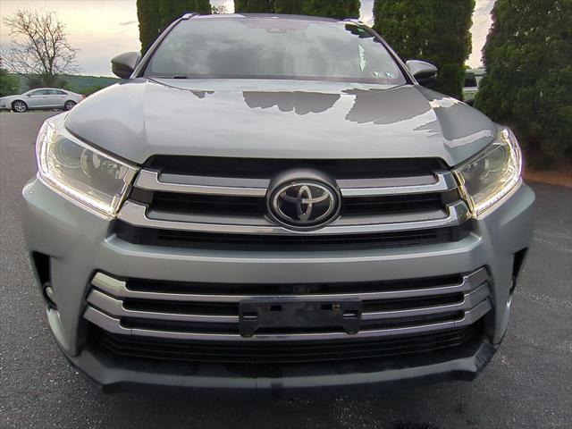 used 2017 Toyota Highlander car, priced at $28,493