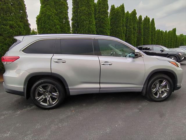 used 2017 Toyota Highlander car, priced at $28,493
