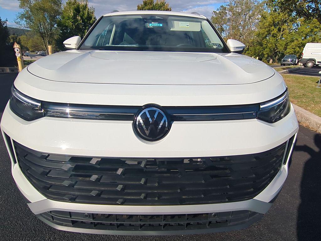 new 2025 Volkswagen Tiguan car, priced at $35,050