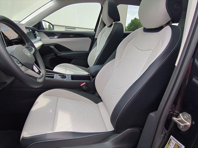new 2025 Volkswagen Tiguan car, priced at $34,248