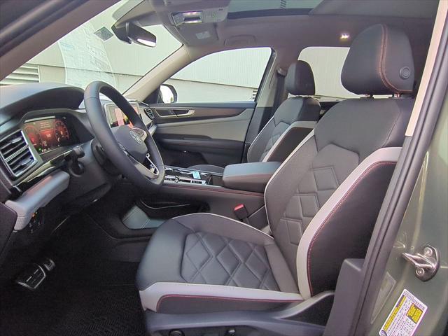 new 2025 Volkswagen Atlas car, priced at $46,013