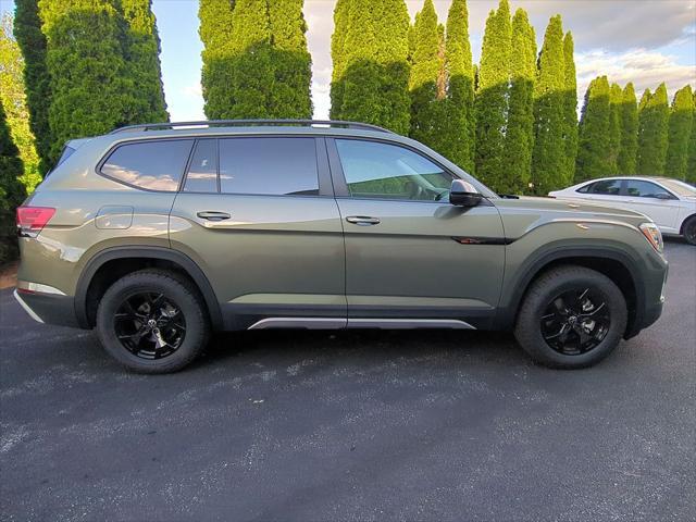 new 2025 Volkswagen Atlas car, priced at $46,013