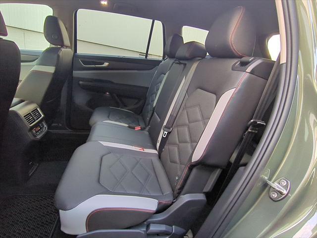 new 2025 Volkswagen Atlas car, priced at $46,013
