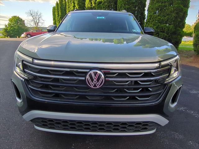 new 2025 Volkswagen Atlas car, priced at $46,013