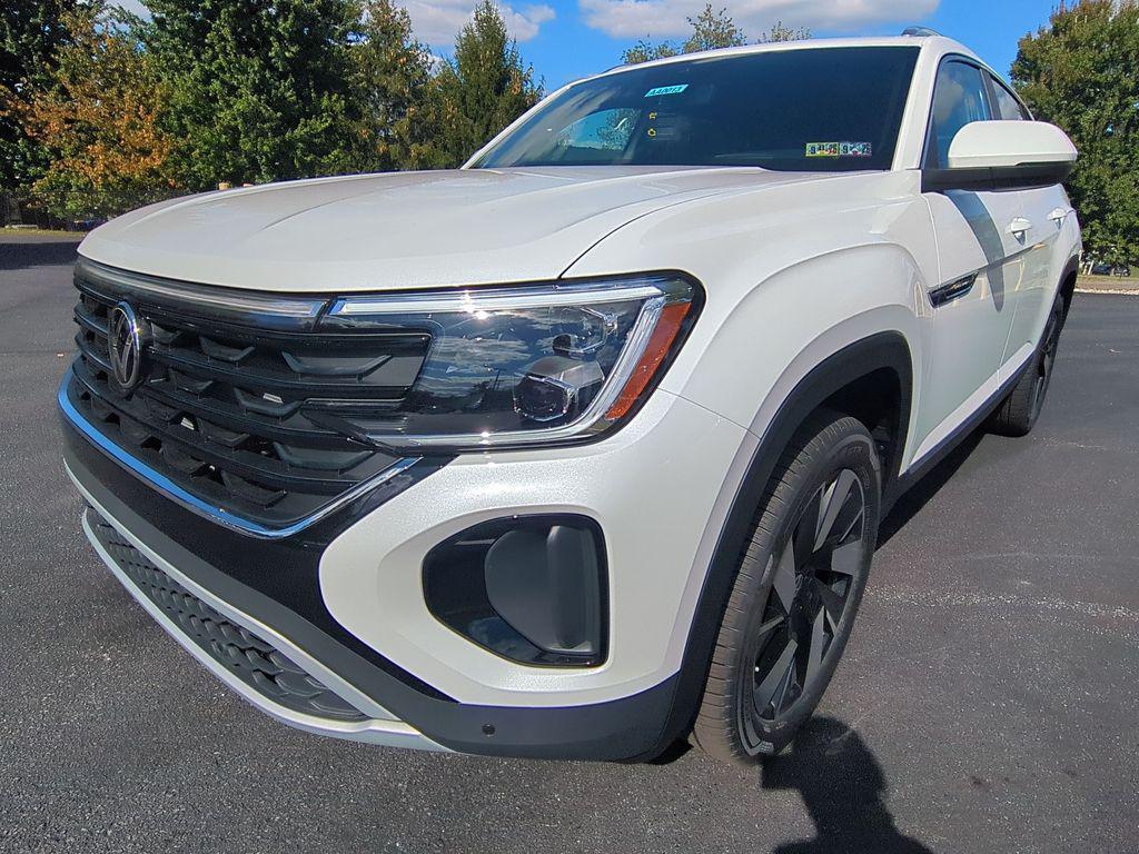 new 2026 Volkswagen Atlas Cross Sport car, priced at $49,112
