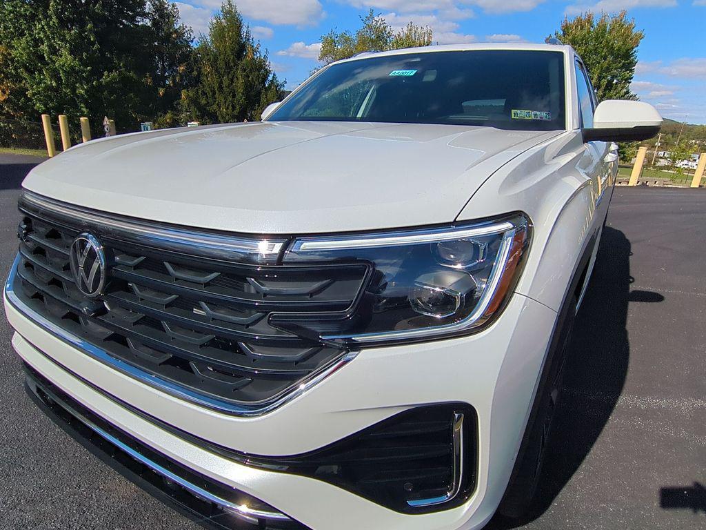 new 2026 Volkswagen Atlas Cross Sport car, priced at $53,956