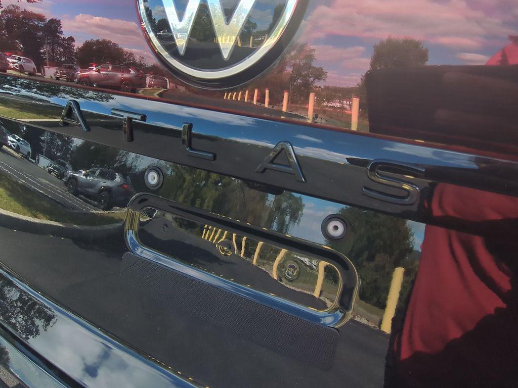 new 2026 Volkswagen Atlas Cross Sport car, priced at $50,744