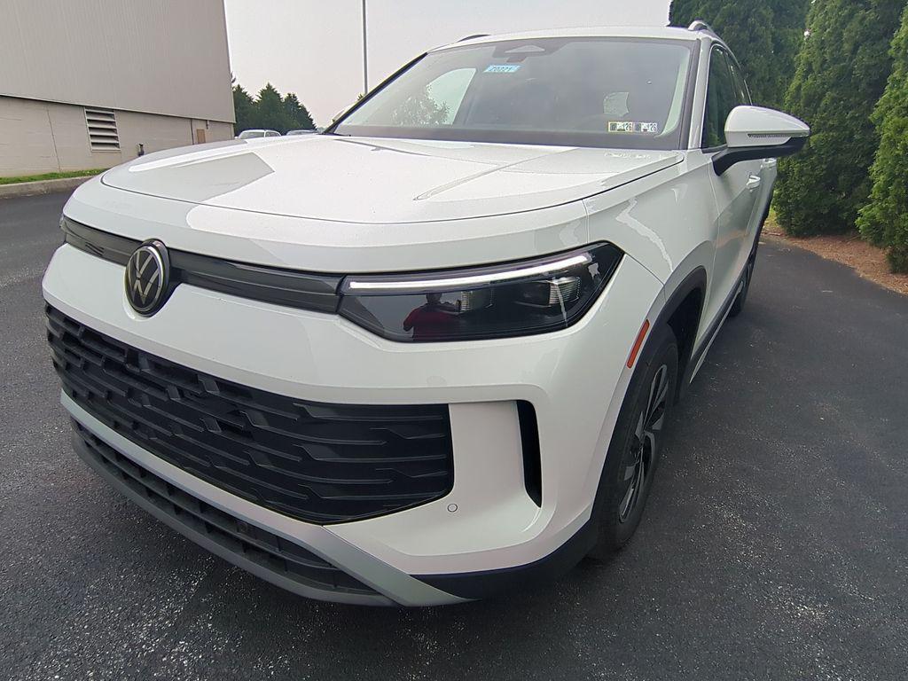 new 2025 Volkswagen Tiguan car, priced at $30,462