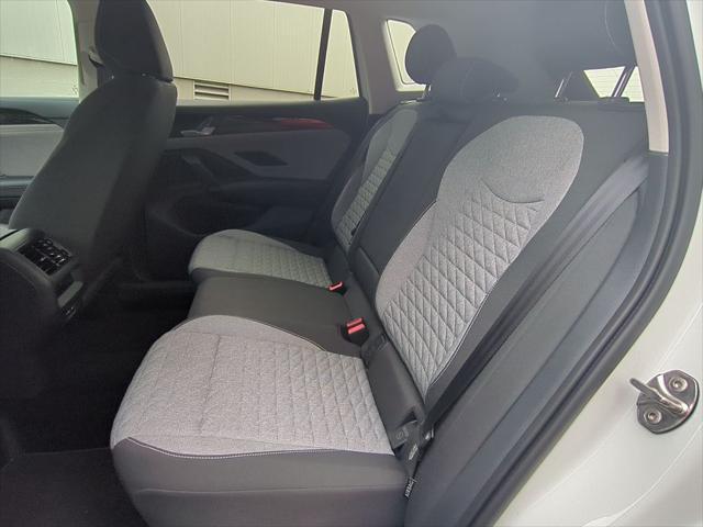 new 2025 Volkswagen Tiguan car, priced at $31,006