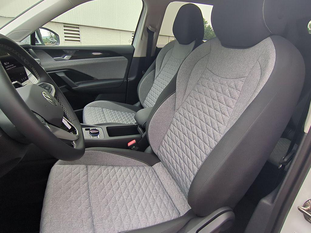 new 2025 Volkswagen Tiguan car, priced at $30,462