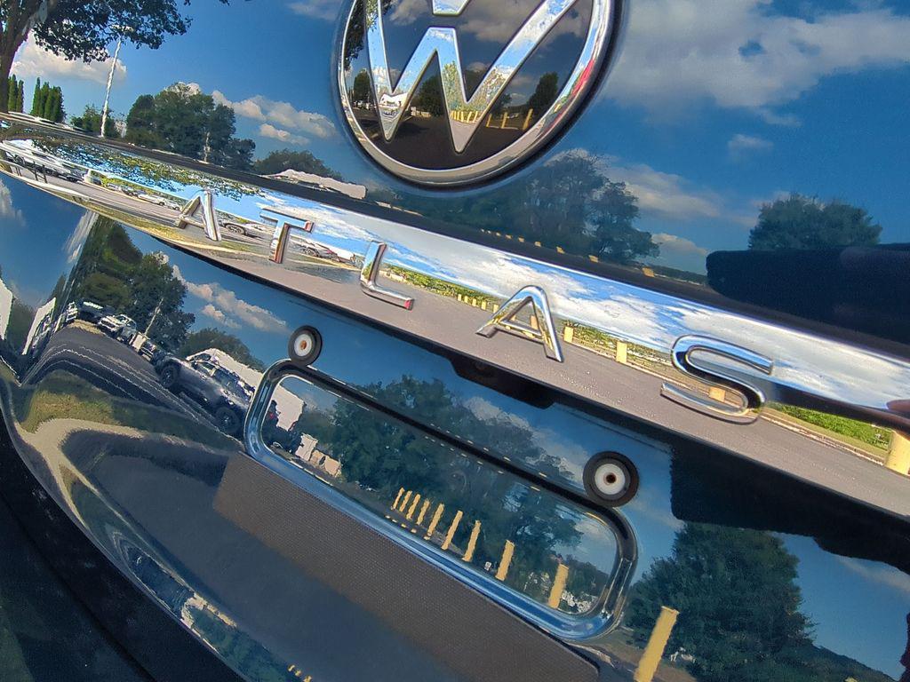 used 2023 Volkswagen Atlas car, priced at $30,793