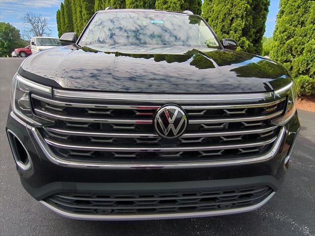 new 2025 Volkswagen Atlas car, priced at $46,273