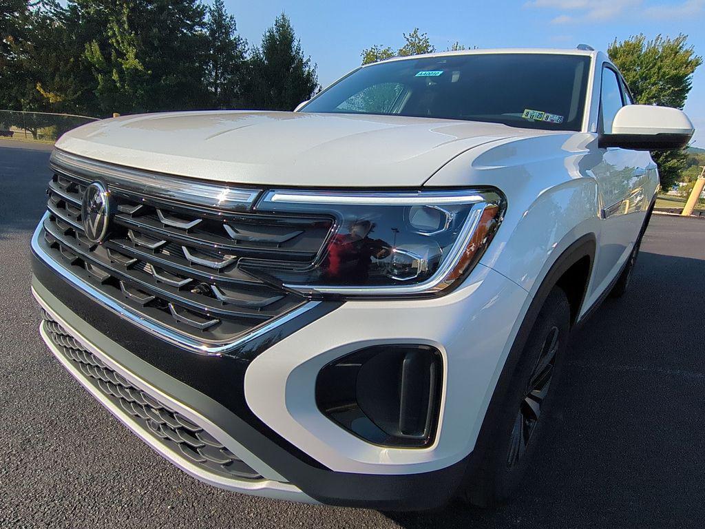 new 2026 Volkswagen Atlas Cross Sport car, priced at $40,940