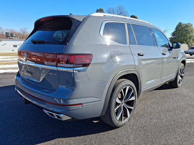 new 2025 Volkswagen Atlas car, priced at $52,198