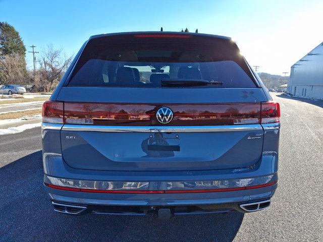 new 2025 Volkswagen Atlas car, priced at $51,198