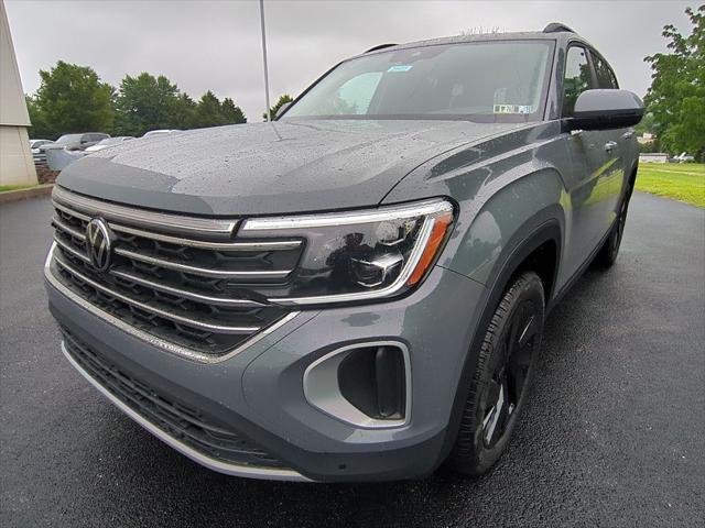 new 2025 Volkswagen Atlas car, priced at $42,622