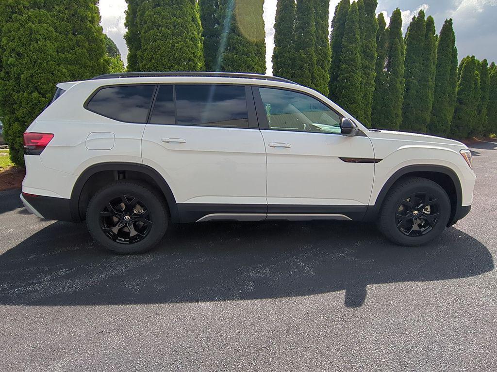 new 2025 Volkswagen Atlas car, priced at $41,891