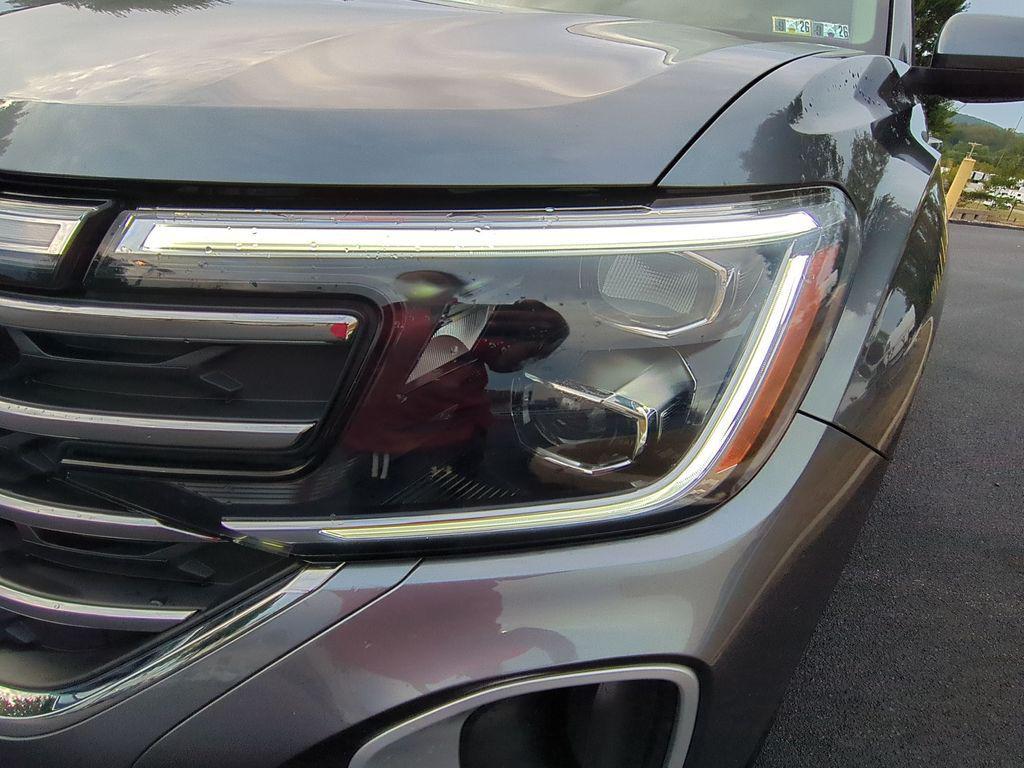 used 2024 Volkswagen Atlas car, priced at $31,995